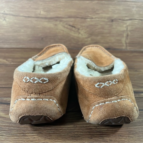 UGG Ansley Slip-On Suede Moccasins Brown Slippers Women’s Size 7 Shoes - Picture 4 of 10